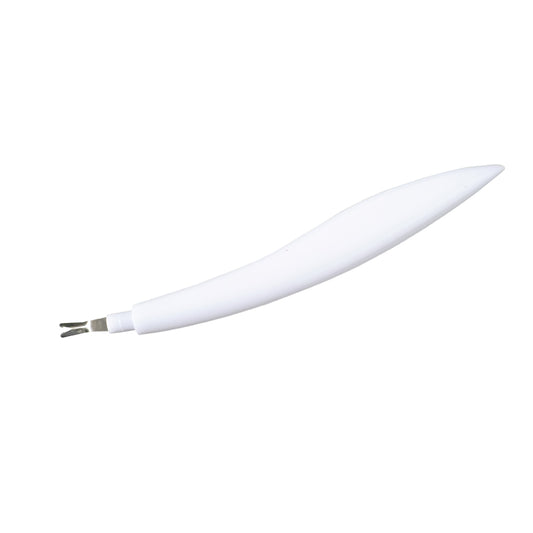 Ergonomic cuticle knife